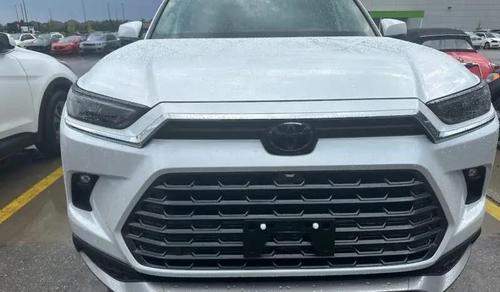 Toyota Highlander 2025