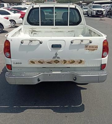 ميتسوبيشي L 200 2015